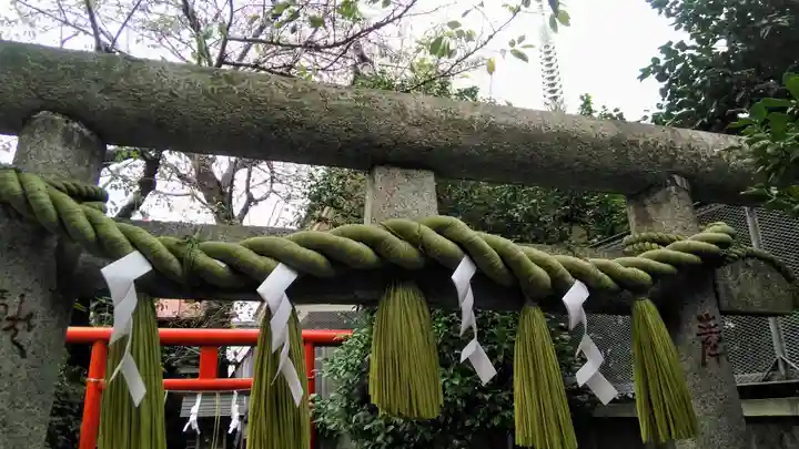 染井稲荷神社の鳥居
