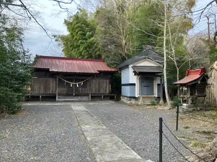田町八雲神社の{uncategorized: "未分類", other: "その他", undefined: "問題あり", building: "その他建物", grave: "お墓", sacred_gate: "鳥居", guardian: "狛犬", statue: "像", buddha: "仏像", history: "歴史", nature: "自然", garden: "庭園", animal: "動物", pagoda: "塔", temizu: "手水舎", mountain_gate: "山門・神門", sanctuary: "本殿・本堂", subordinate: "末社・摂社", art: "芸術", scenery: "景色", jizo: "地蔵", ema: "絵馬", goshuin: "御朱印", omikuji: "おみくじ", items: "授与品その他", amulet: "お守り", goshuincho: "御朱印帳", eats: "食事", festival: "お祭り", votive_dance: "神楽", shichigosan: "七五三参", wedding: "結婚式", experience: "体験その他", initially: "初詣", around: "周辺", anti_infection: "感染症対策"}