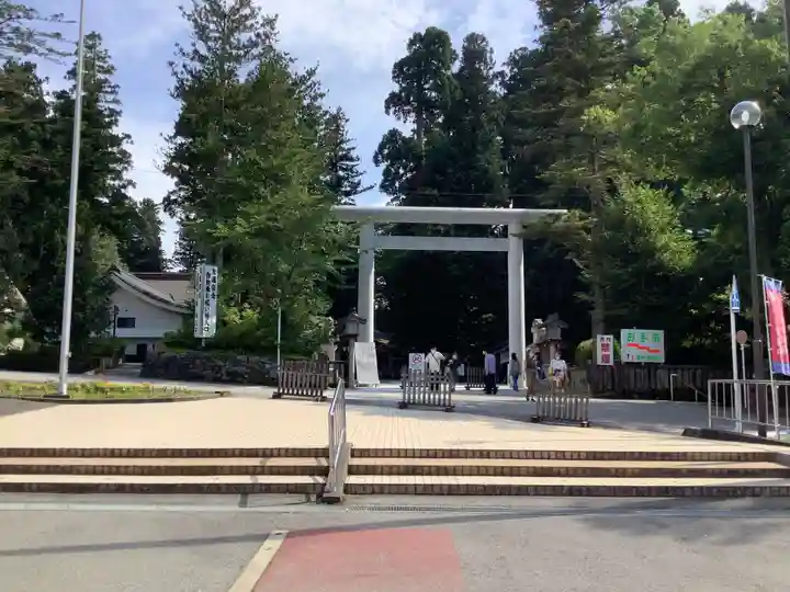 白山比咩神社の鳥居