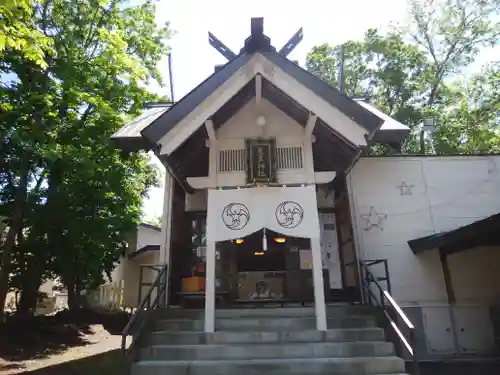 星置神社の本殿