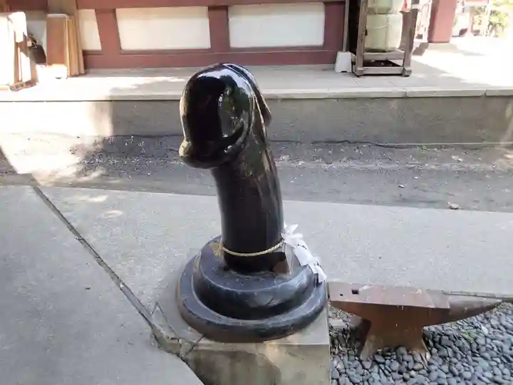 若宮八幡宮 の像