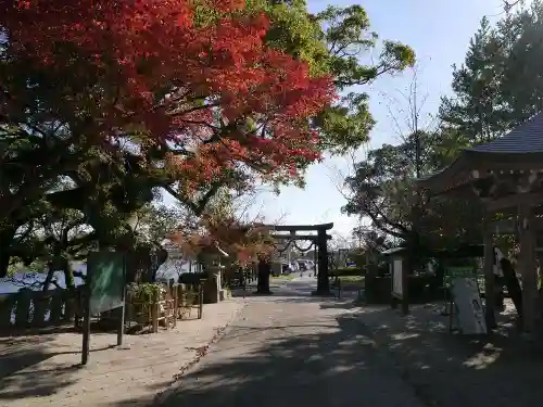 與止日女神社の建物その他