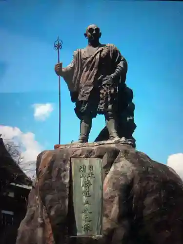 日光二荒山神社の像