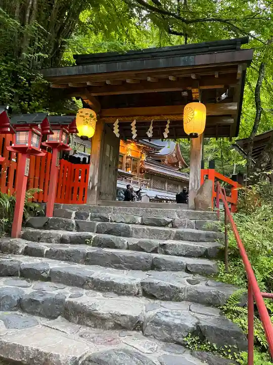 貴船神社の山門・神門