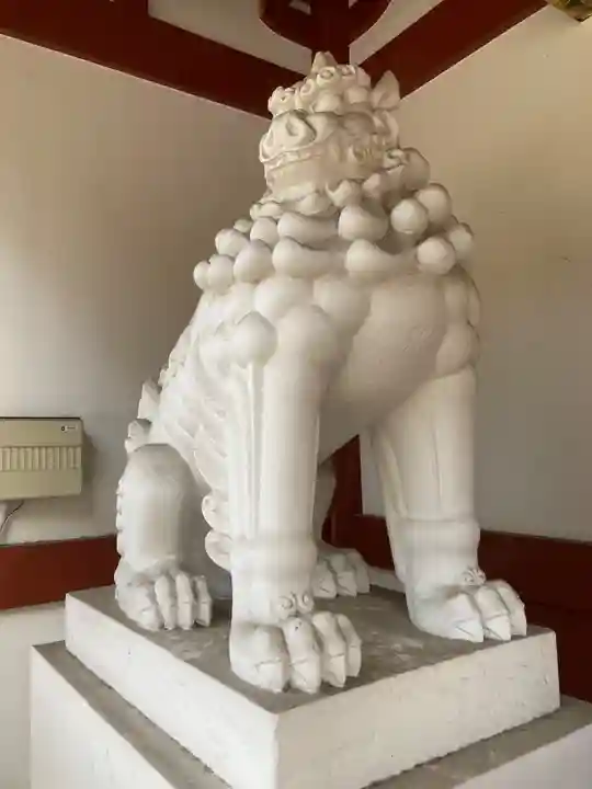 瀧泉寺(目黒不動尊)の狛犬