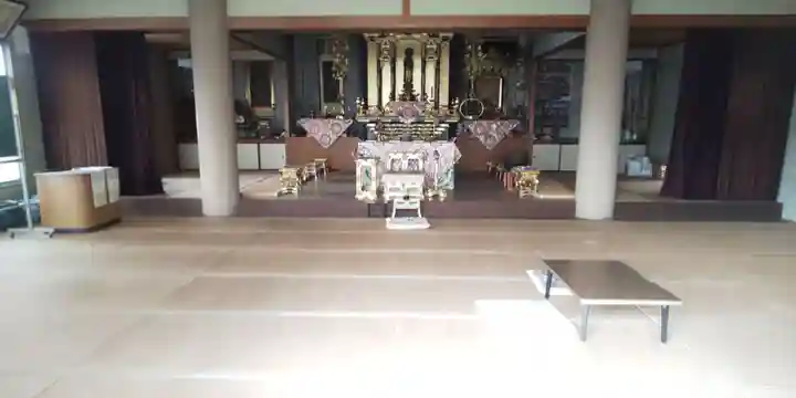 信力寺の本殿・本堂