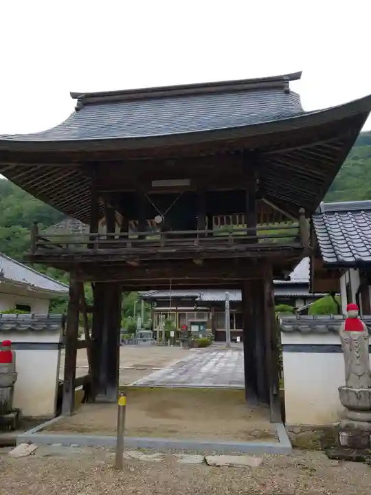 長福寺の山門・神門