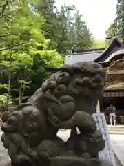 宝登山神社の狛犬