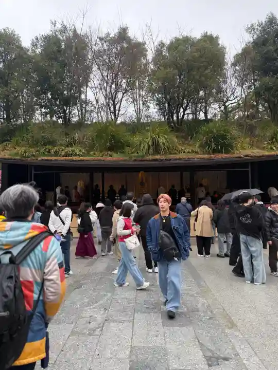 太宰府天満宮の{uncategorized: "未分類", other: "その他", undefined: "問題あり", building: "その他建物", grave: "お墓", sacred_gate: "鳥居", guardian: "狛犬", statue: "像", buddha: "仏像", history: "歴史", nature: "自然", garden: "庭園", animal: "動物", pagoda: "塔", temizu: "手水舎", mountain_gate: "山門・神門", sanctuary: "本殿・本堂", subordinate: "末社・摂社", art: "芸術", scenery: "景色", jizo: "地蔵", ema: "絵馬", goshuin: "御朱印", omikuji: "おみくじ", items: "授与品その他", amulet: "お守り", goshuincho: "御朱印帳", eats: "食事", festival: "お祭り", votive_dance: "神楽", shichigosan: "七五三参", wedding: "結婚式", experience: "体験その他", initially: "初詣", around: "周辺", anti_infection: "感染症対策"}