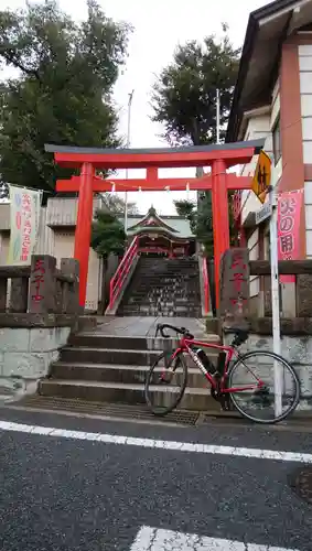稲荷神社の鳥居