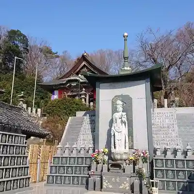 埼玉厄除け開運大師・龍泉寺（切り絵御朱印発祥の寺）のその他建物