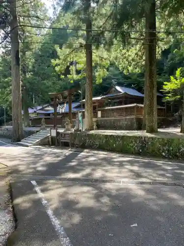 皆瀬神社の建物その他