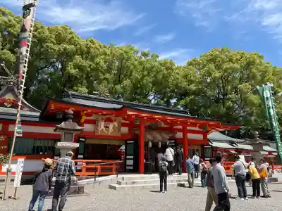 熊野速玉大社の{uncategorized: "未分類", other: "その他", undefined: "問題あり", building: "その他建物", grave: "お墓", sacred_gate: "鳥居", guardian: "狛犬", statue: "像", buddha: "仏像", history: "歴史", nature: "自然", garden: "庭園", animal: "動物", pagoda: "塔", temizu: "手水舎", mountain_gate: "山門・神門", sanctuary: "本殿・本堂", subordinate: "末社・摂社", art: "芸術", scenery: "景色", jizo: "地蔵", ema: "絵馬", goshuin: "御朱印", omikuji: "おみくじ", items: "授与品その他", amulet: "お守り", goshuincho: "御朱印帳", eats: "食事", festival: "お祭り", votive_dance: "神楽", shichigosan: "七五三参", wedding: "結婚式", experience: "体験その他", initially: "初詣", around: "周辺", anti_infection: "感染症対策"}