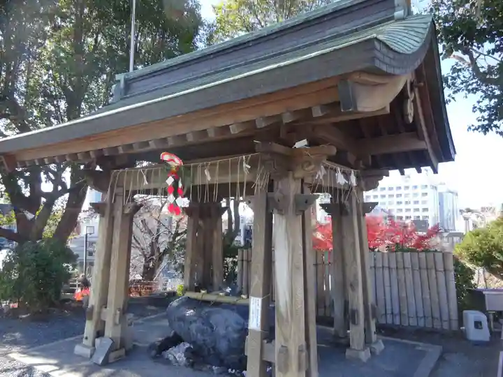 孝道山の手水舎