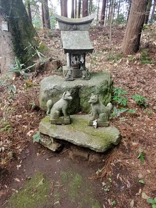 磯部稲村神社の末社・摂社