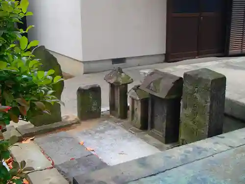 道庭香取神社の末社