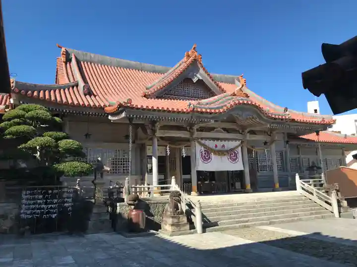 普天満宮の本殿・本堂