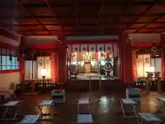 泥江縣神社の本殿