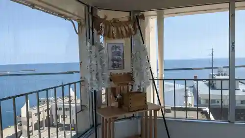 朱鷺神社の本殿・本堂