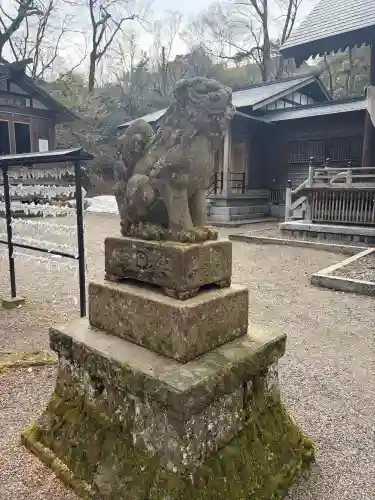 春日山神社の{uncategorized: "未分類", other: "その他", undefined: "問題あり", building: "その他建物", grave: "お墓", sacred_gate: "鳥居", guardian: "狛犬", statue: "像", buddha: "仏像", history: "歴史", nature: "自然", garden: "庭園", animal: "動物", pagoda: "塔", temizu: "手水舎", mountain_gate: "山門・神門", sanctuary: "本殿・本堂", subordinate: "末社・摂社", art: "芸術", scenery: "景色", jizo: "地蔵", ema: "絵馬", goshuin: "御朱印", omikuji: "おみくじ", items: "授与品その他", amulet: "お守り", goshuincho: "御朱印帳", eats: "食事", festival: "お祭り", votive_dance: "神楽", shichigosan: "七五三参", wedding: "結婚式", experience: "体験その他", initially: "初詣", around: "周辺", anti_infection: "感染症対策"}