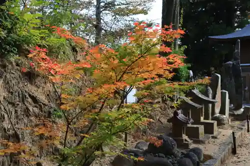 長屋神社の末社