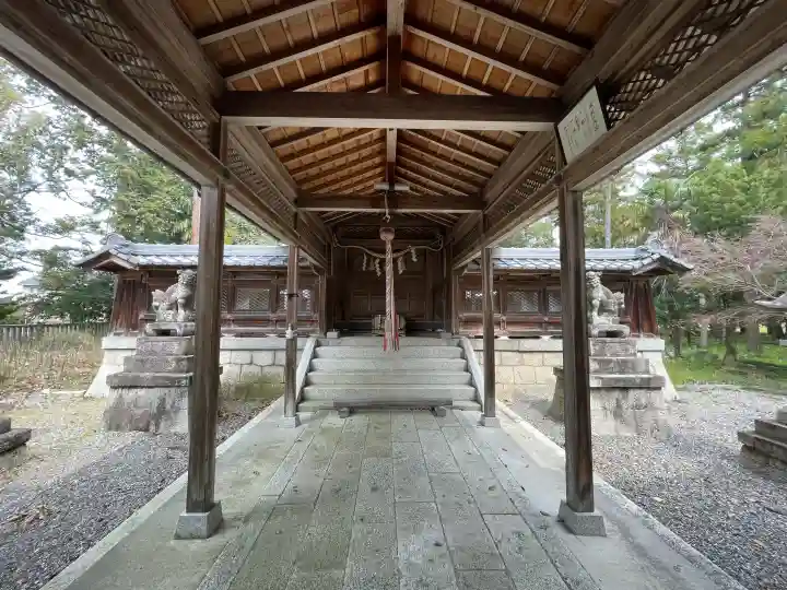 甘呂神社の{uncategorized: "未分類", other: "その他", undefined: "問題あり", building: "その他建物", grave: "お墓", sacred_gate: "鳥居", guardian: "狛犬", statue: "像", buddha: "仏像", history: "歴史", nature: "自然", garden: "庭園", animal: "動物", pagoda: "塔", temizu: "手水舎", mountain_gate: "山門・神門", sanctuary: "本殿・本堂", subordinate: "末社・摂社", art: "芸術", scenery: "景色", jizo: "地蔵", ema: "絵馬", goshuin: "御朱印", omikuji: "おみくじ", items: "授与品その他", amulet: "お守り", goshuincho: "御朱印帳", eats: "食事", festival: "お祭り", votive_dance: "神楽", shichigosan: "七五三参", wedding: "結婚式", experience: "体験その他", initially: "初詣", around: "周辺", anti_infection: "感染症対策"}