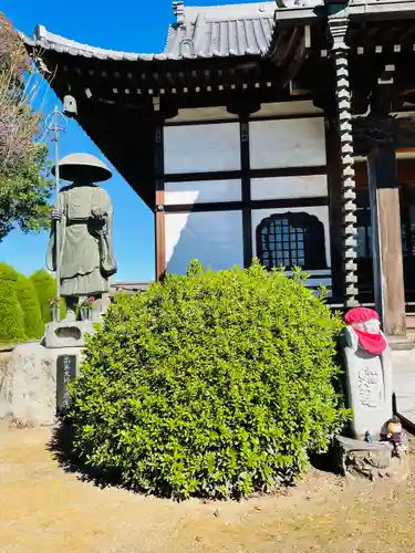 長明寺の像