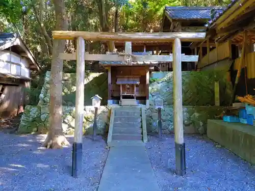 八幡神社（切山八幡神社）の末社・摂社