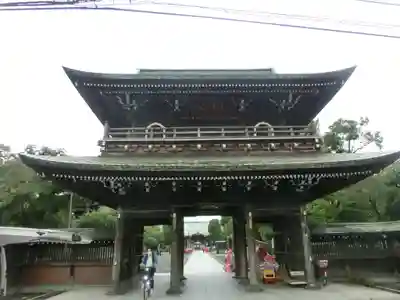 川崎大師（平間寺）の山門・神門
