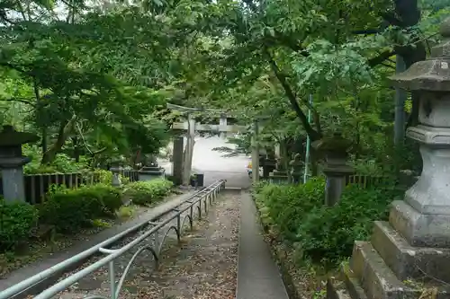 足羽山招魂社の建物その他