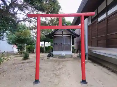 西小梛神明社(西小梛町)の鳥居