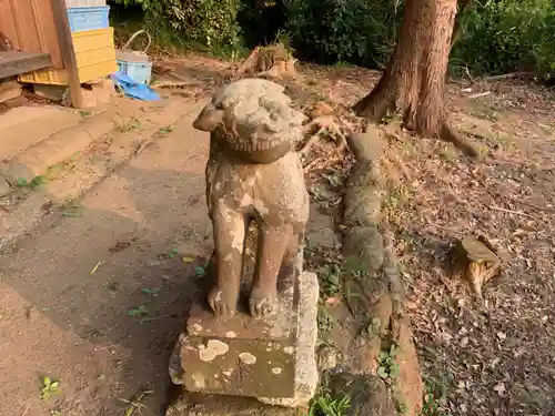 神明神社の狛犬