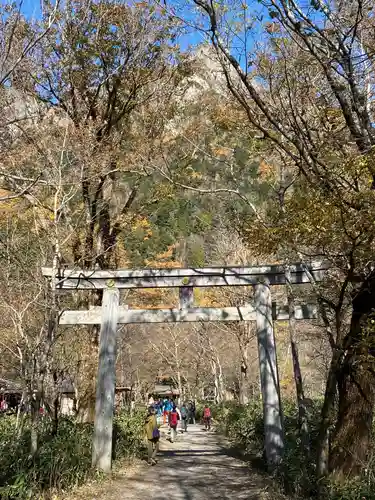 穂高神社奥宮の鳥居