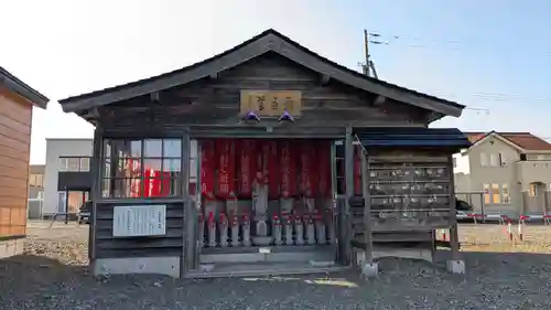 陽林寺の末社