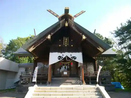 滝川神社の本殿