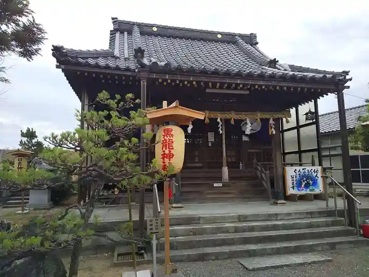 黒龍神社の本殿・本堂
