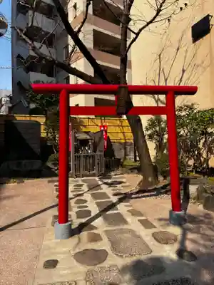 妻戀神社の末社・摂社