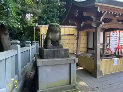 瀧泉寺(目黒不動尊)の狛犬
