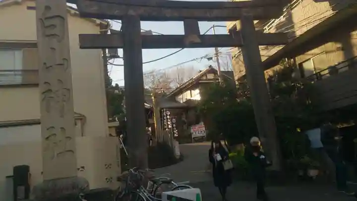 白山神社の鳥居