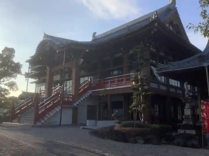 味鏡山 護國院の本殿・本堂