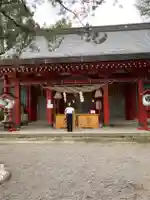 生島足島神社の本殿・本堂