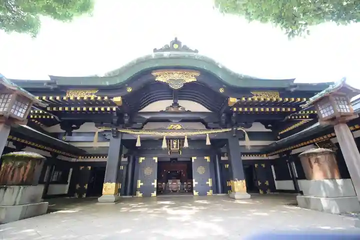 穴八幡宮の本殿・本堂