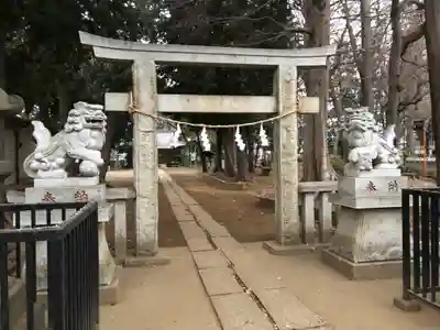 足立神社の鳥居