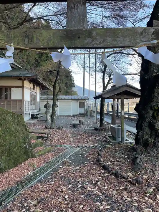 神明神社(山梨県)