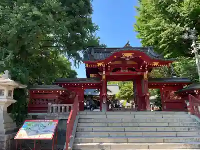 秩父神社の山門・神門
