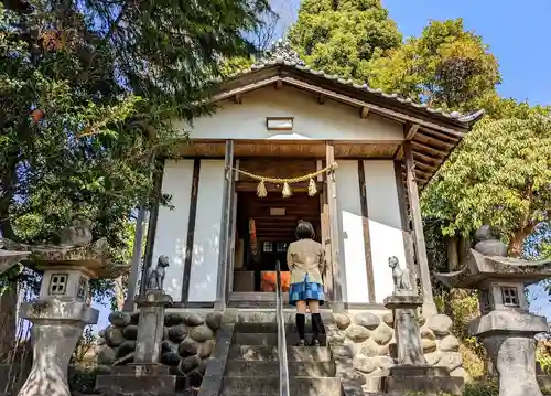 稲荷神社の本殿