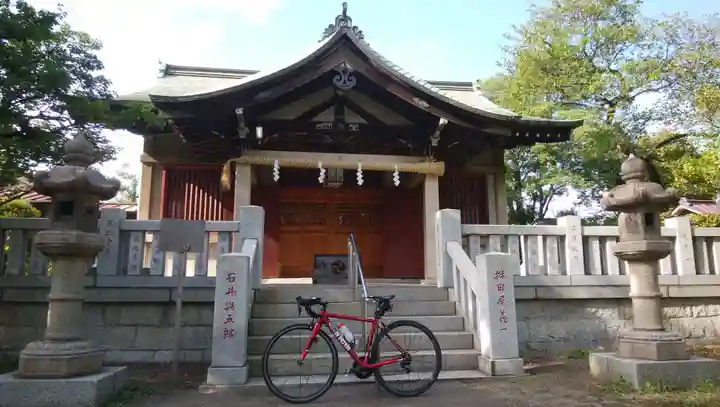 白山神社の本殿・本堂