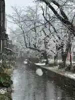 安井金比羅宮の{uncategorized: "未分類", other: "その他", undefined: "問題あり", building: "その他建物", grave: "お墓", sacred_gate: "鳥居", guardian: "狛犬", statue: "像", buddha: "仏像", history: "歴史", nature: "自然", garden: "庭園", animal: "動物", pagoda: "塔", temizu: "手水舎", mountain_gate: "山門・神門", sanctuary: "本殿・本堂", subordinate: "末社・摂社", art: "芸術", scenery: "景色", jizo: "地蔵", ema: "絵馬", goshuin: "御朱印", omikuji: "おみくじ", items: "授与品その他", amulet: "お守り", goshuincho: "御朱印帳", eats: "食事", festival: "お祭り", votive_dance: "神楽", shichigosan: "七五三参", wedding: "結婚式", experience: "体験その他", initially: "初詣", around: "周辺", anti_infection: "感染症対策"}