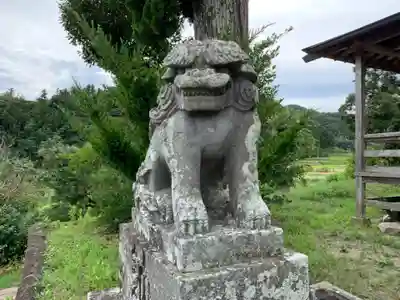 瀧田神社の狛犬