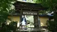 寂光院の山門・神門